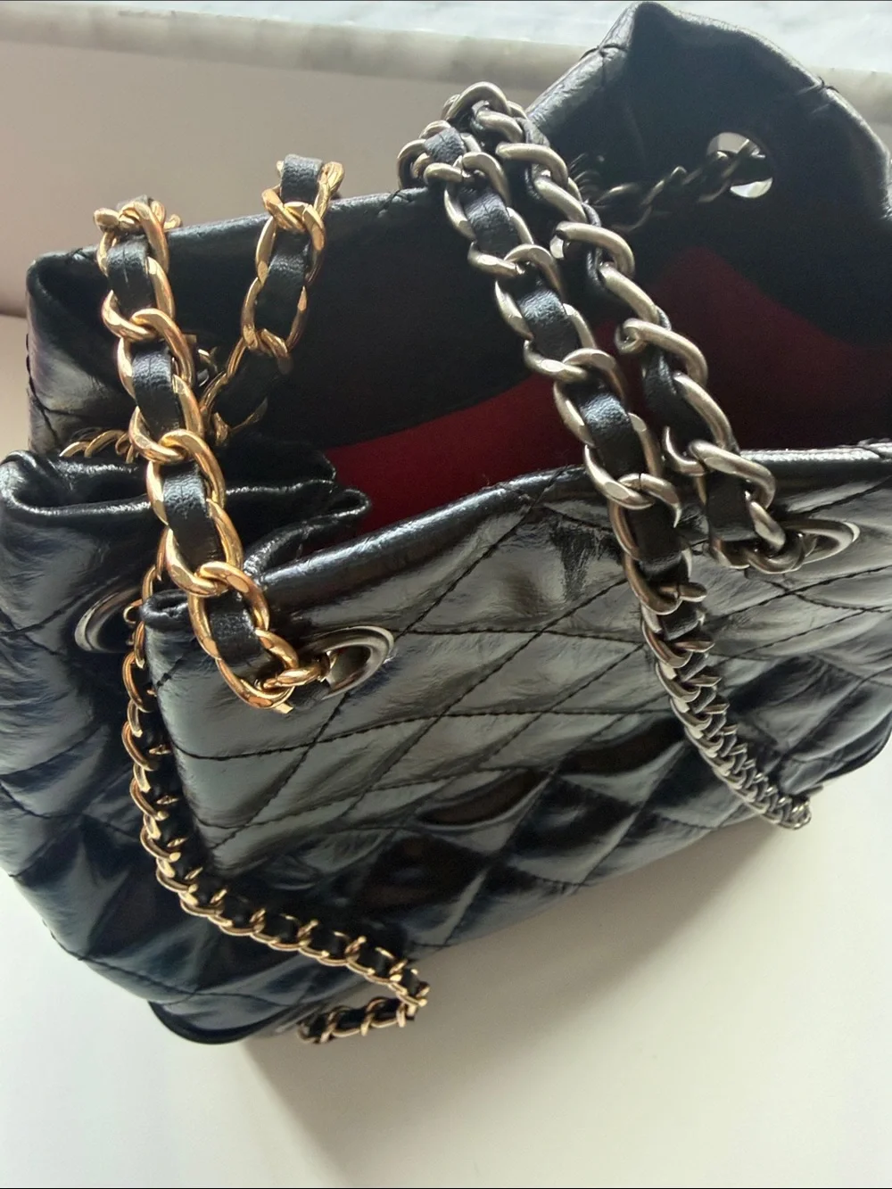 N/A stylish black